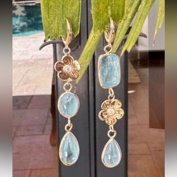 Free People Jewelry - Elegant Blue Floral Drop Earrings A1485